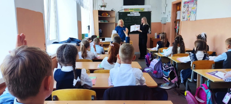 В гимназии проведена акция "Час с наставником".